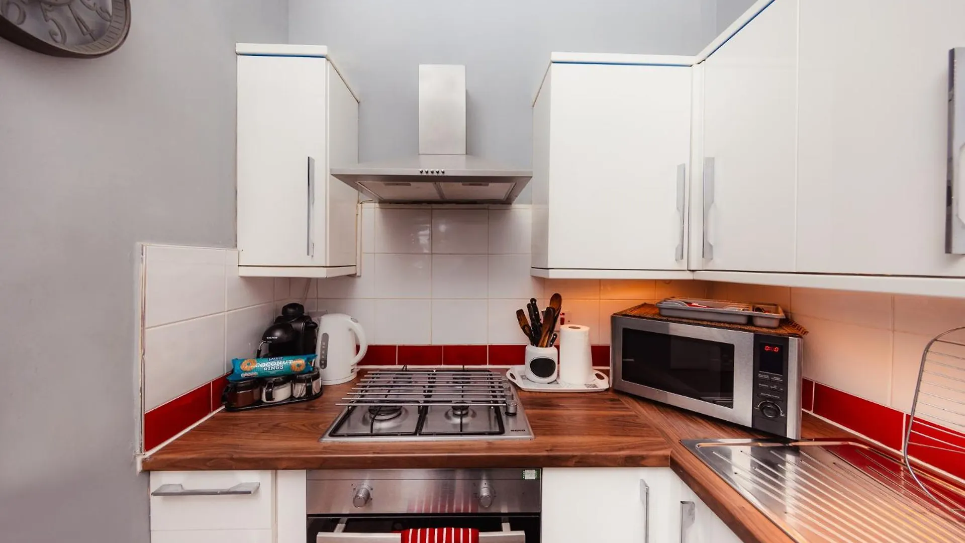 Warm 1 Bed Apartment By Holyrood Palace And Park! Edinburgh 0*,